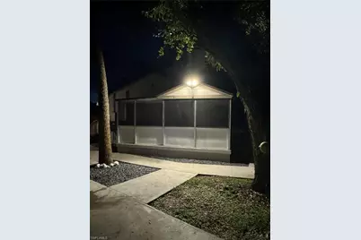 2060 Bayside Pkwy, Fort Myers, FL 33901 - Photo 18