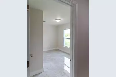 941 Jaguar Blvd, Lehigh Acres, FL 33974 - Photo 6