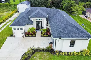 613 Hibiscus Ave, Lehigh Acres, FL 33972 - Photo 2