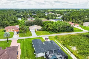 613 Hibiscus Ave, Lehigh Acres, FL 33972 - Photo 20