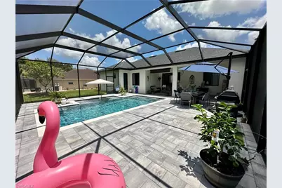 613 Hibiscus Ave, Lehigh Acres, FL 33972 - Photo 14