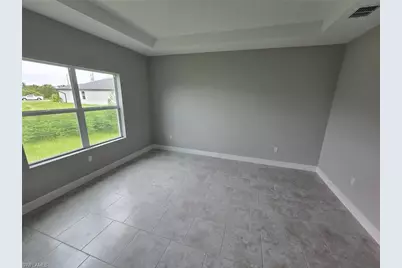 1021 Alcalde St E, Lehigh Acres, FL 33974 - Photo 8