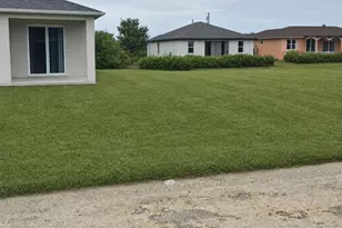 1021 Alcalde St E, Lehigh Acres, FL 33974 - Photo 2