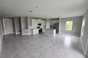 1021 Alcalde St E, Lehigh Acres, FL 33974 - Photo 4