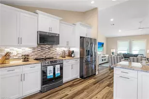 2307 SW 40th St, Cape Coral, FL 33914 - Photo 26