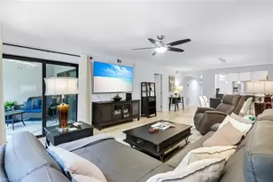 9901 Sunset Cove Ln, Fort Myers, FL 33919 - Photo 6