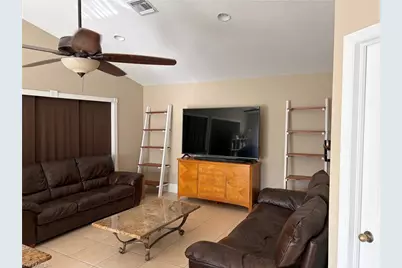 618 SE 18th St, Cape Coral, FL 33990 - Photo 8