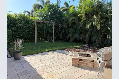 618 SE 18th St, Cape Coral, FL 33990 - Photo 12