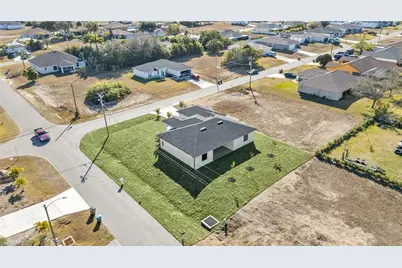 1430 NE 6th Pl, Cape Coral, FL 33909 - Photo 28