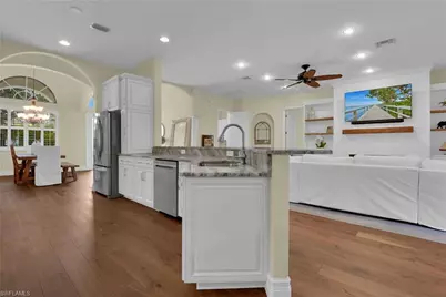 11620 Spoonbill Ln, Fort Myers, FL 33913 - Photo 12