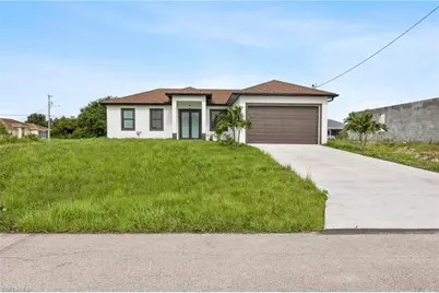 744 Oakridge Ave S, Lehigh Acres, FL 33974 - Photo 2