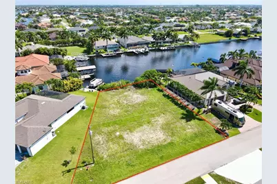 2719 SW 43rd Ter, Cape Coral, FL 33914 - Photo 2