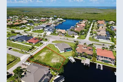 2719 SW 43rd Ter, Cape Coral, FL 33914 - Photo 14