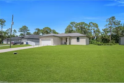 8031 Sandy Cir, Labelle, FL 33935 - Photo 8