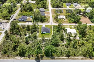 463 Zimmerman Ave S, Lehigh Acres, FL 33974 - Photo 4