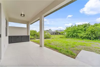 548 Long Island St E, Lehigh Acres, FL 33974 - Photo 32