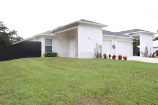 6069 Laurelwood Dr, Fort Myers, FL 33905 - Photo 2