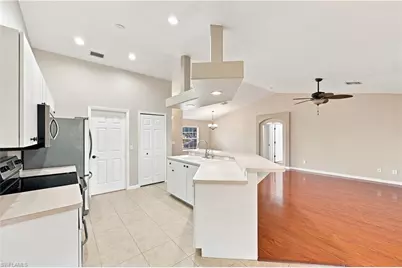 4155 NE 15th Pl, Cape Coral, FL 33909 - Photo 14
