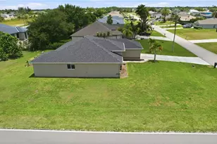 4155 NE 15th Pl, Cape Coral, FL 33909 - Photo 38