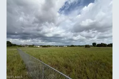1719 Wells Ave, Lehigh Acres, FL 33972 - Photo 2