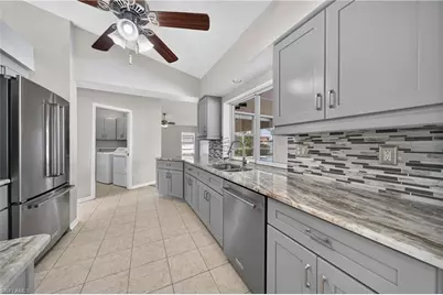 627 SE 16th St, Cape Coral, FL 33990 - Photo 12