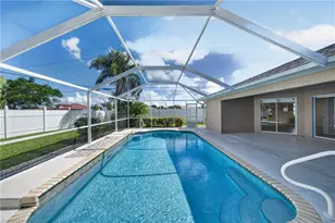 627 SE 16th St, Cape Coral, FL 33990 - Photo 2