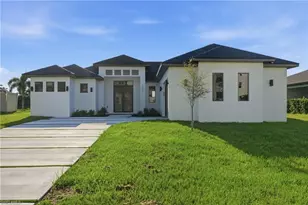 2305 SW 15th Pl, Cape Coral, FL 33991 - Photo 8