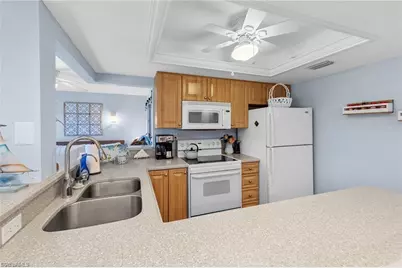 5890 Trailwinds Dr #522, Fort Myers, FL 33907 - Photo 16