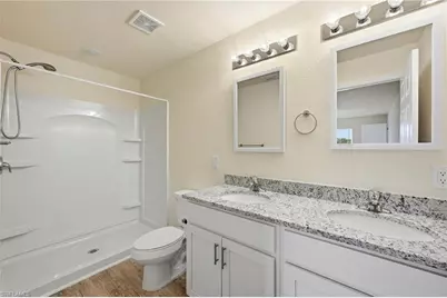 9026 Maywood Cir, Labelle, FL 33935 - Photo 18
