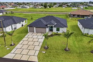 325 NE 15th Terrace, Cape Coral, FL 33909 - Photo 38