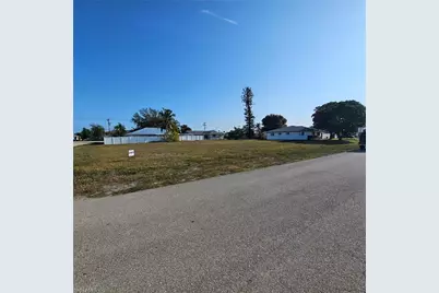 3807 SE 10th Pl, Cape Coral, FL 33904 - Photo 6
