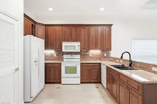 2493 Keystone Lake Dr, Cape Coral, FL 33909 - Photo 10