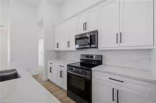 2929 Diplomat Pkwy W, Cape Coral, FL 33993 - Photo 16