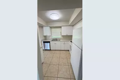 414 SE 13th St, Cape Coral, FL 33990 - Photo 8