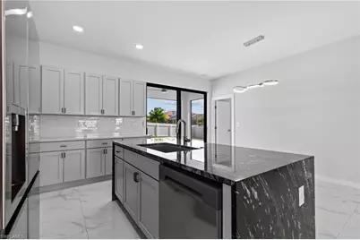 3921 NW 40th Ln, Cape Coral, FL 33993 - Photo 8