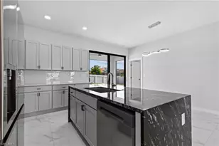 3921 NW 40th Ln, Cape Coral, FL 33993 - Photo 8