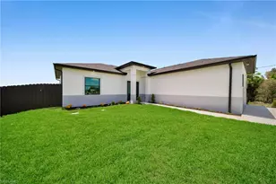 136 Pageant St, Lehigh Acres, FL 33974 - Photo 4