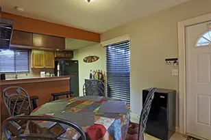 5804 Newfoundland Cir, Fort Myers, FL 33907 - Photo 10