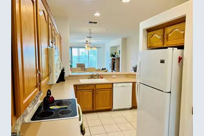 20061 Sanibel View Cir #204, Fort Myers, FL 33908 - Photo 10