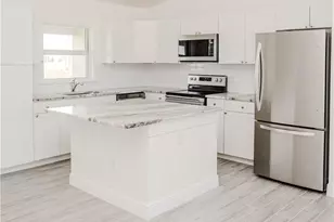 7031 Waldo Cir, Labelle, FL 33935 - Photo 2