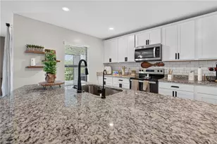 849 Sea Urchin Cir, Fort Myers, FL 33913 - Photo 6