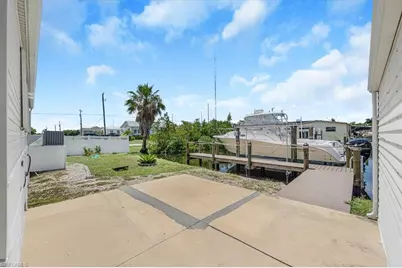 701 Coral Dr, Punta Gorda, FL 33950 - Photo 38