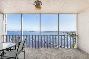2090 W First St, Fort Myers, FL 33901 - Photo 8