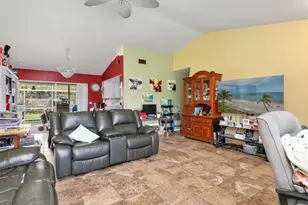 209 NE 9th Ct, Cape Coral, FL 33909 - Photo 12