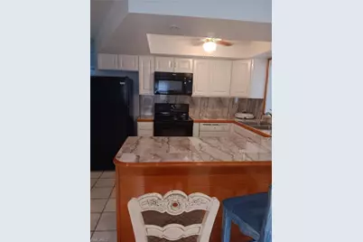 451 Marsh Ave #"B"  Back Unit, Fort Myers, FL 33905 - Photo 6