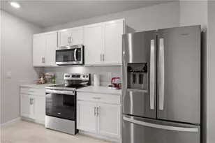 2621 Table Coral Trl, North Fort Myers, FL 33903 - Photo 8