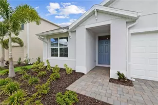 2621 Table Coral Trl, North Fort Myers, FL 33903 - Photo 2
