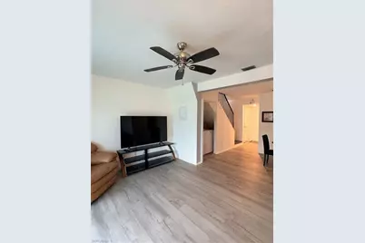 4520 SW 8th Pl #4, Cape Coral, FL 33914 - Photo 4
