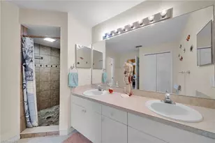 813 SW 11th Pl, Cape Coral, FL 33991 - Photo 20