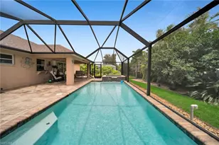 813 SW 11th Pl, Cape Coral, FL 33991 - Photo 2